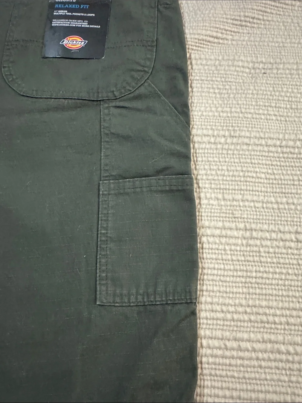Dickies Men's Olive Green Flat-Front Work Shorts
